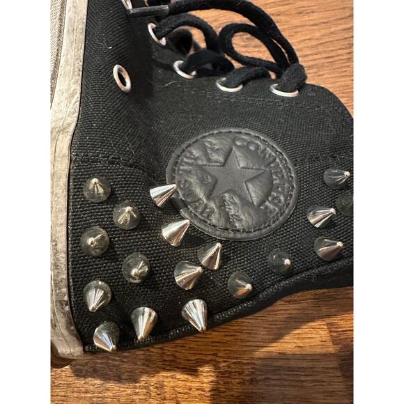 Converse Women’s Chuck 70 Studded High Tops with Scuffed Finish – Black – Size 6 - Picture 10 of 10